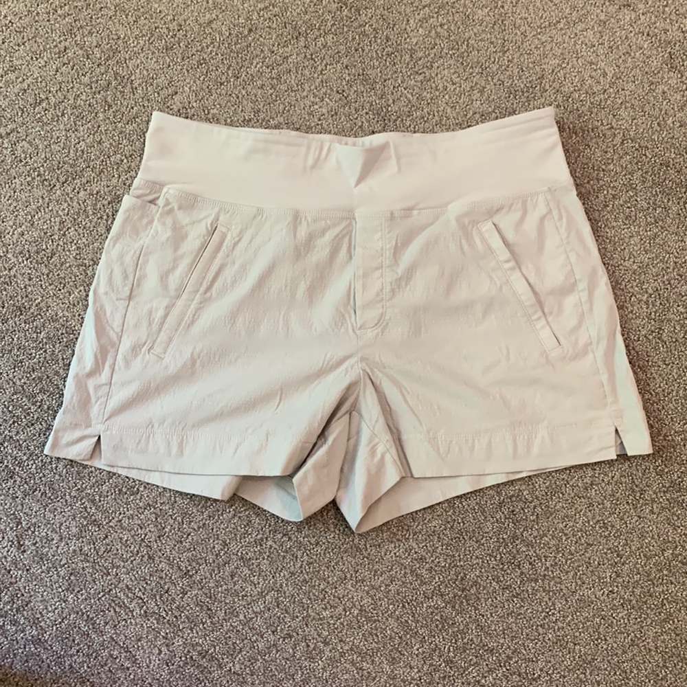 Athleta Trekkie North Shorts Sz 10